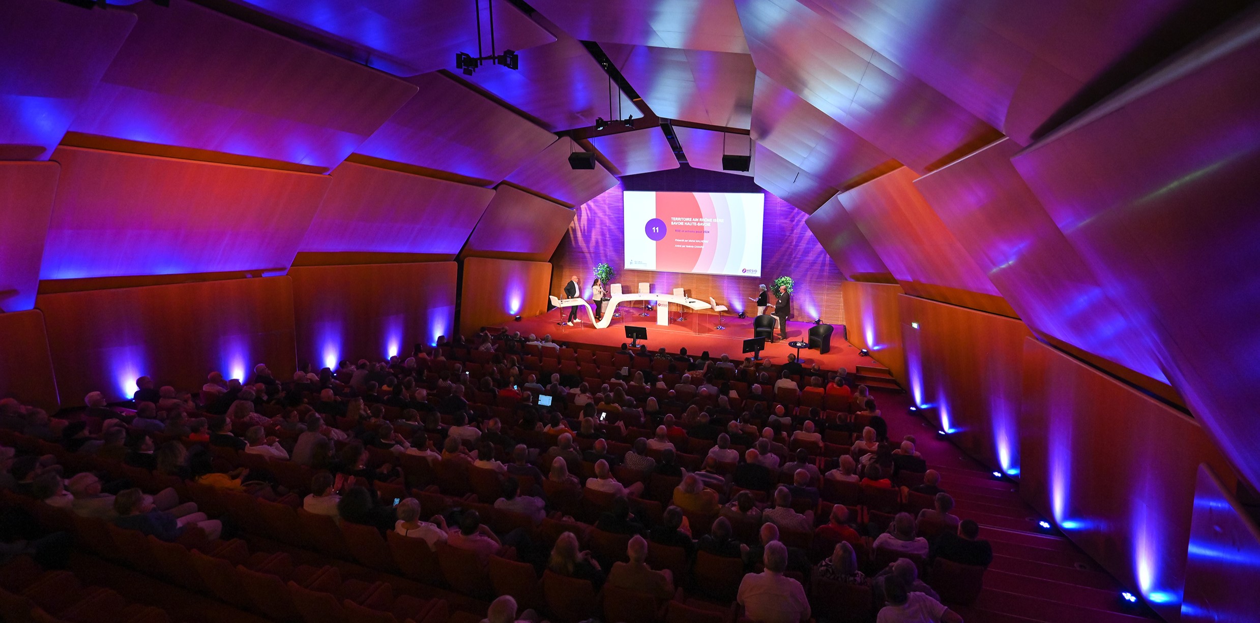 CentredeCongrès_AESIO_AuditoriumPasteur©NicolasRodet (2).jpg